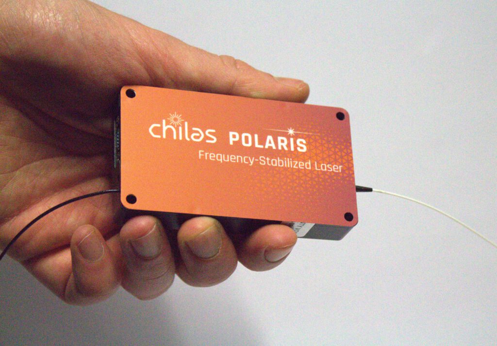 Chilas Polaris, a frequency-stabilized laser held in hand